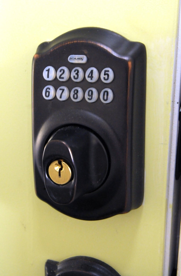 Paradise Vacation Suites – Keypad Door Entry System