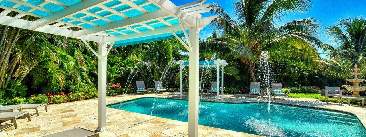 Paradise Vacation Suites – Fountains & Shaded Pergolas