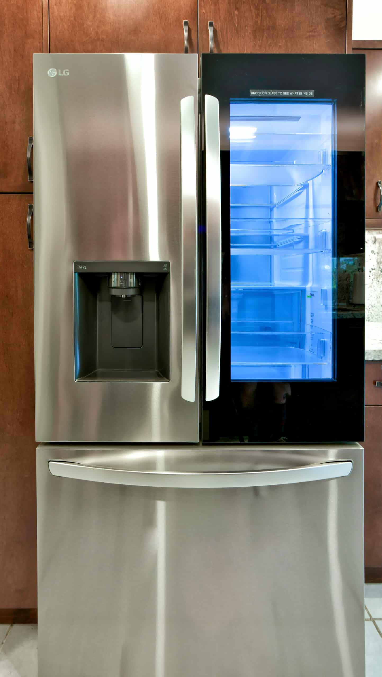 Paradise Vacation Suites - Kitchen Refrigerator