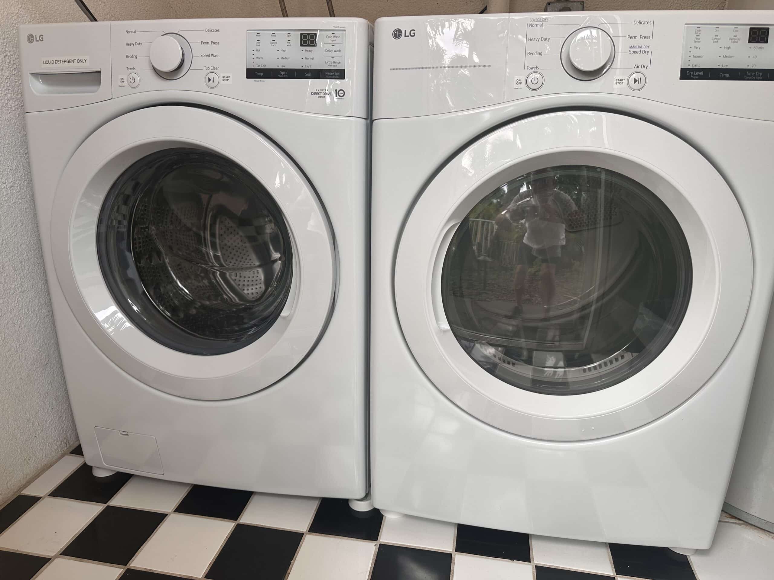 Paradise Vacation Suites - Washer Dryer