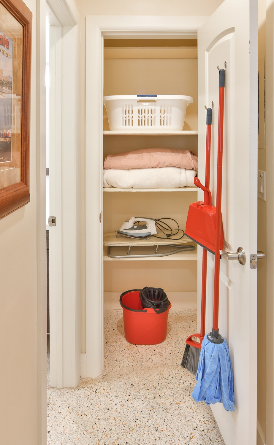 Paradise Vacation Suites - Storage Utility Room