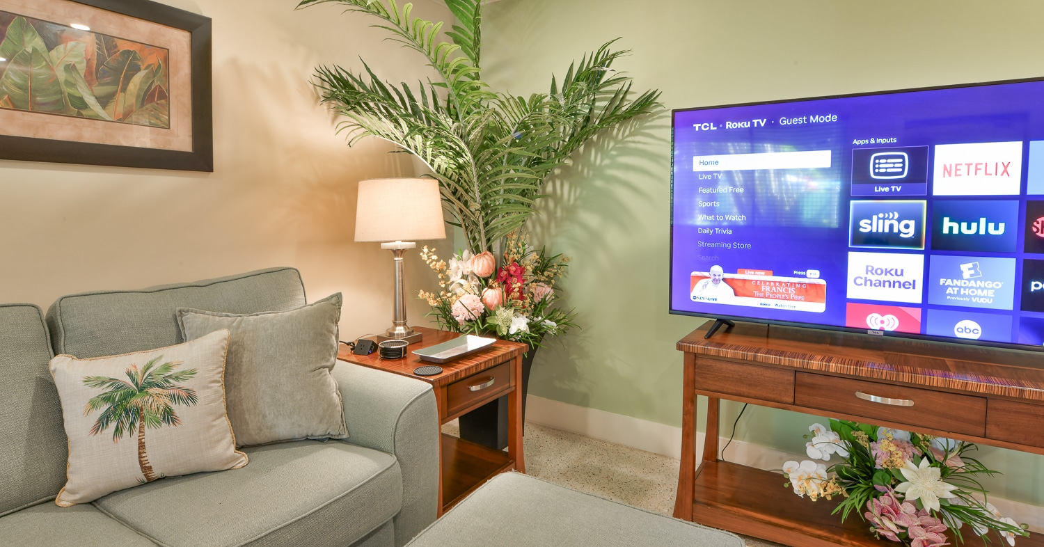 Paradise Vacation Suites - Living Room
